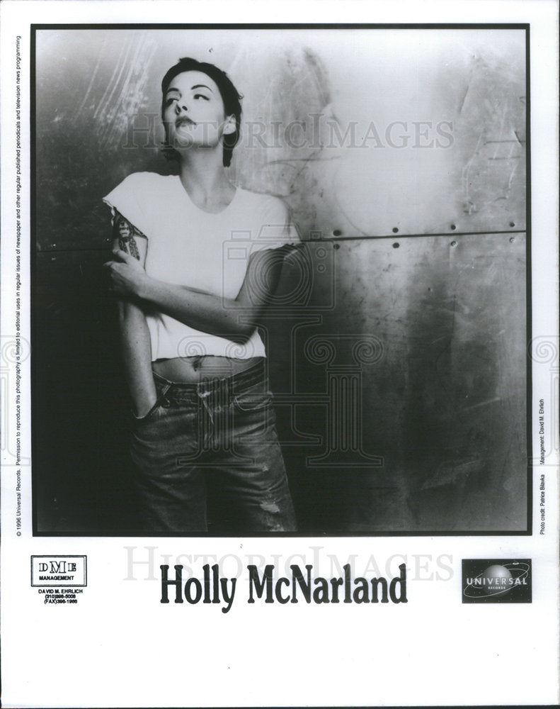 1996 Press Photo Actress Holly McNarland Promotional Portrait - Historic Images