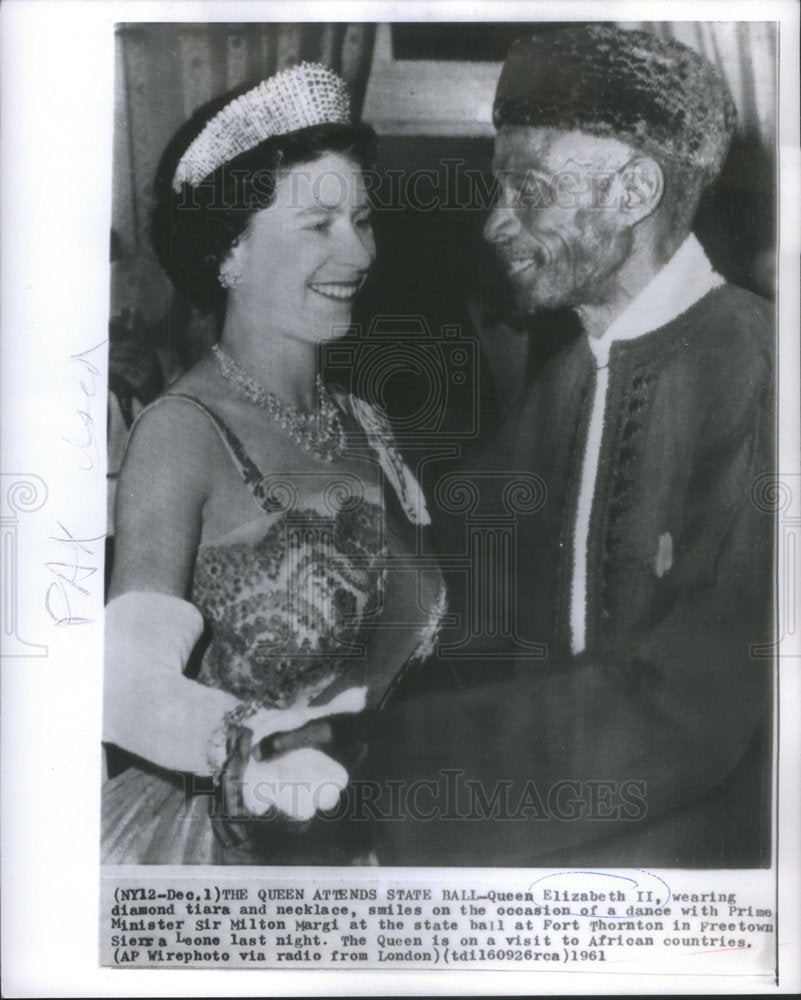 1961 Press Photo Queen Elizabeth Sir Milton Margi - Historic Images