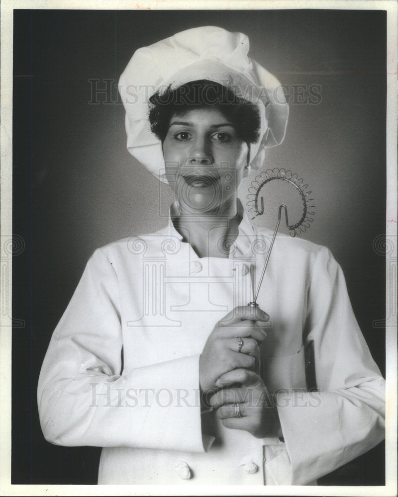 1981 Press Photo Debbie Majic Chef - Historic Images