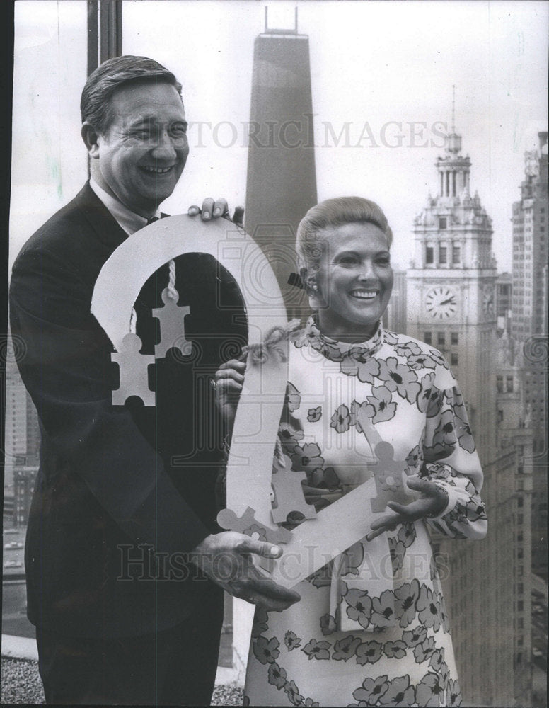 1969 Press Photo Richard Houpt Mrs. Frank A. Major - Historic Images