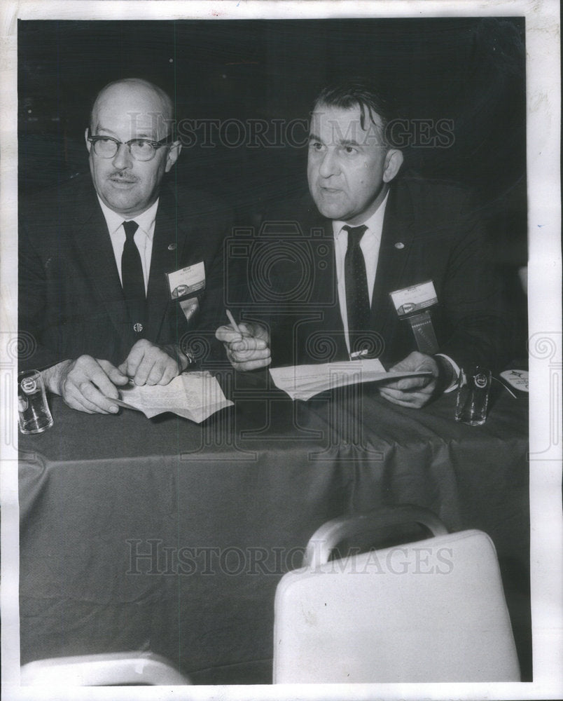 1965 Sam Maksimuk Northwest Radio Frank Moch Service Corporation - Historic Images