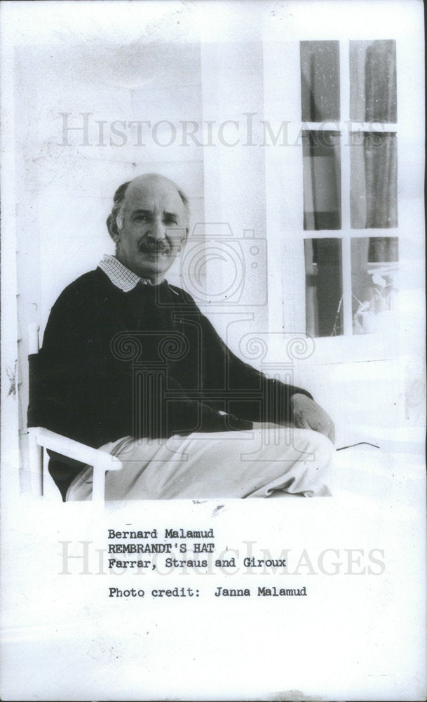 1973 Press Photo Bernard Malamud Author Rembrandt's Hat Collection Short Stories - Historic Images