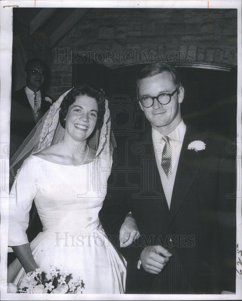 1960 Press Photo Mr. and Mrs. Thomas Burgess Malarkey Jr. Wedding - Historic Images