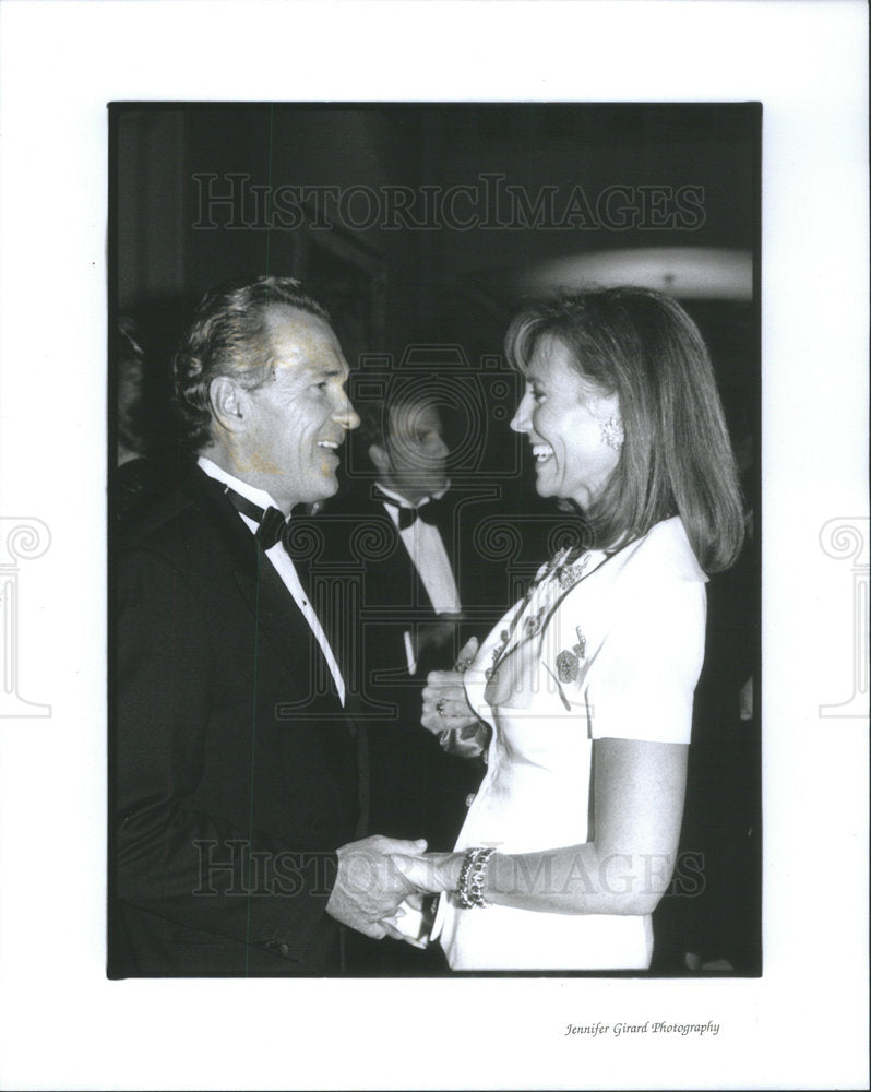 1995 Press Photo Fruit of the Loom&#39;s Farley and wife. - Historic Images