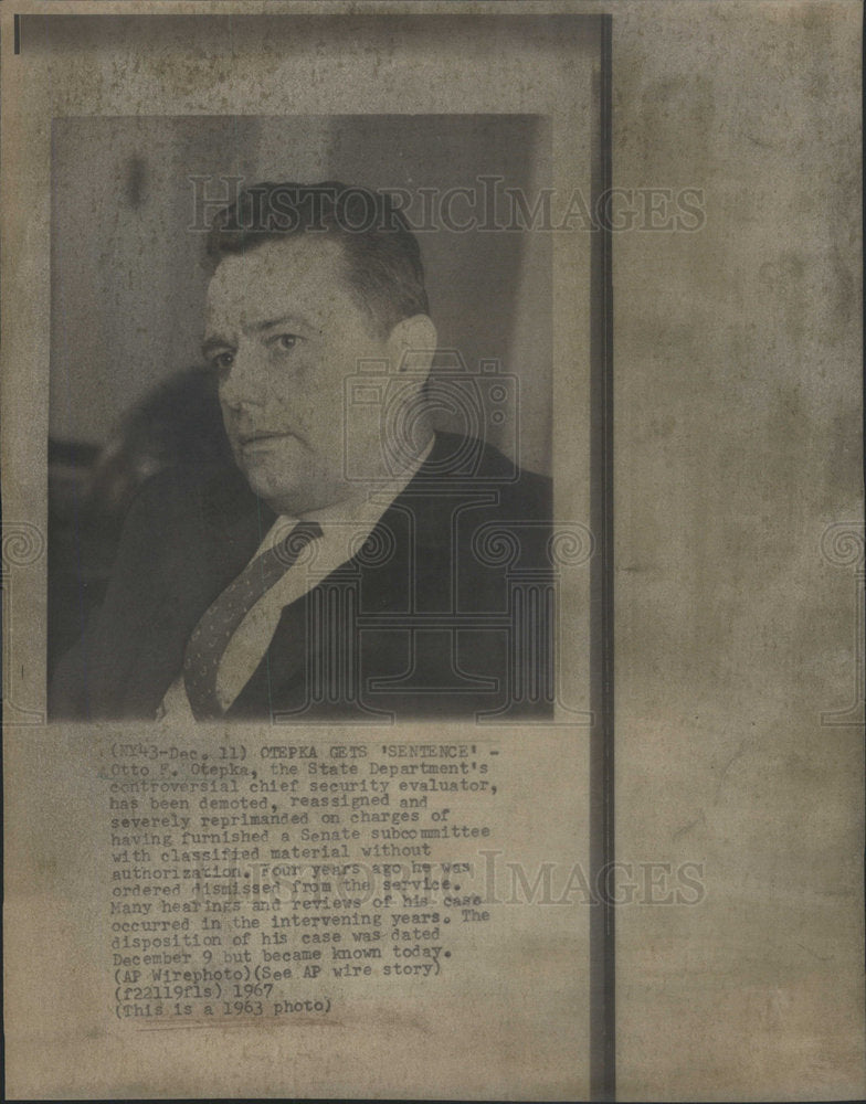 1967 Press Photo Otto Otepka State Department Senate authorization security - Historic Images
