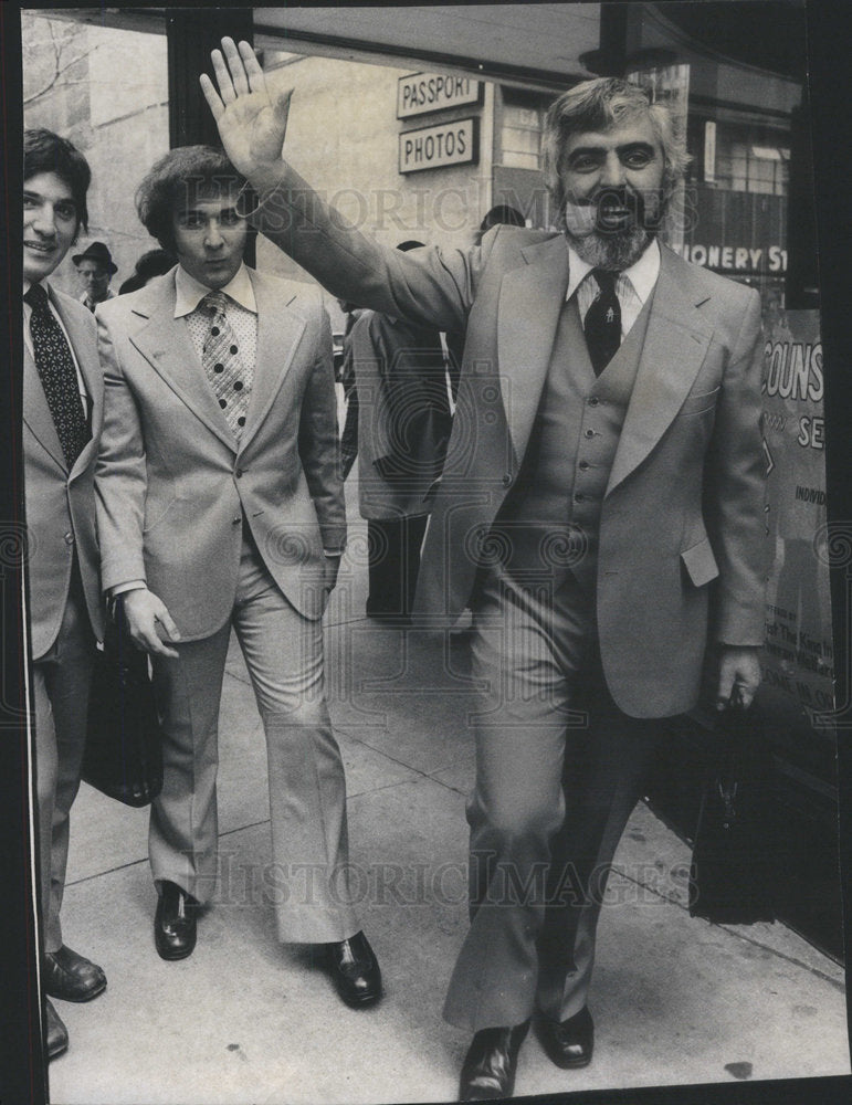 1975 Attorney Joseph Oteri, and Lou DiFonzo leave Federal Building - Historic Images