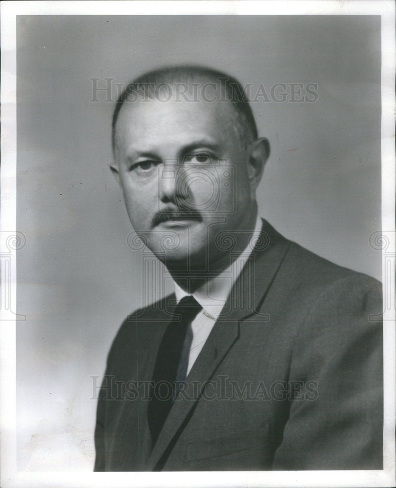 1965 Press Photo Will Falstein Vice President Garfield-Linn & Company - Historic Images