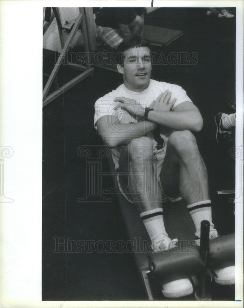 1986 Press Photo Tim Falconer Wheeling High School science teacher Coach Work - Historic Images