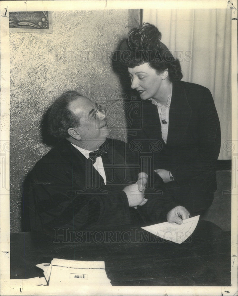 1949 Dr. Preston Bradley meets Actress Frances Rowe  - Historic Images