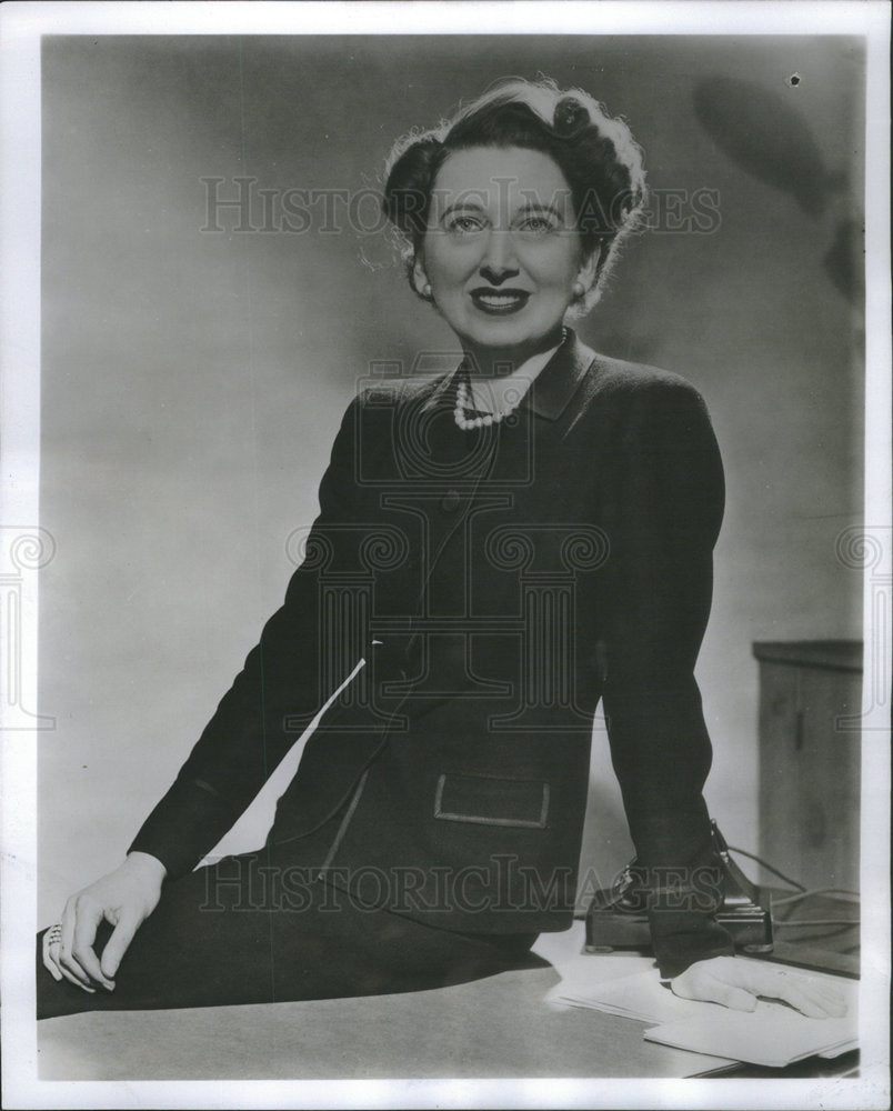 1946 Margaret Egan Lawrence Kathryn Rowell Marshall Field Company - Historic Images