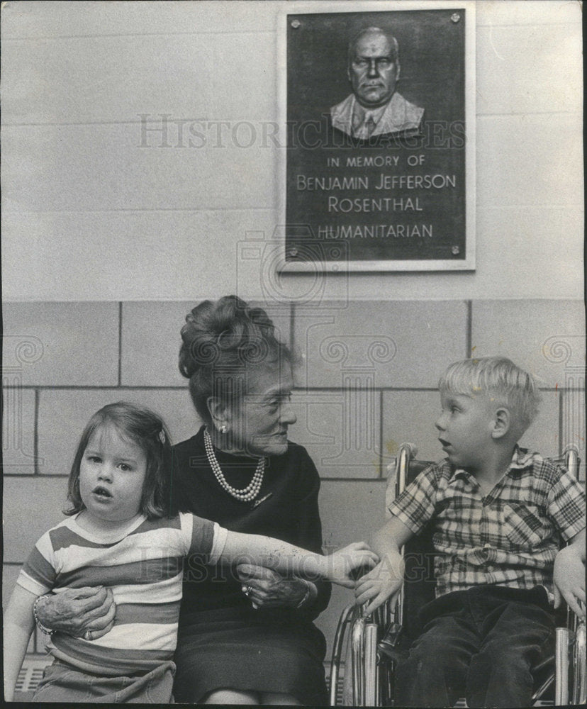 1967 Press Photo Mrs. Benjamin J. Rosenthal Chicago Socialite & Philanthropist - Historic Images
