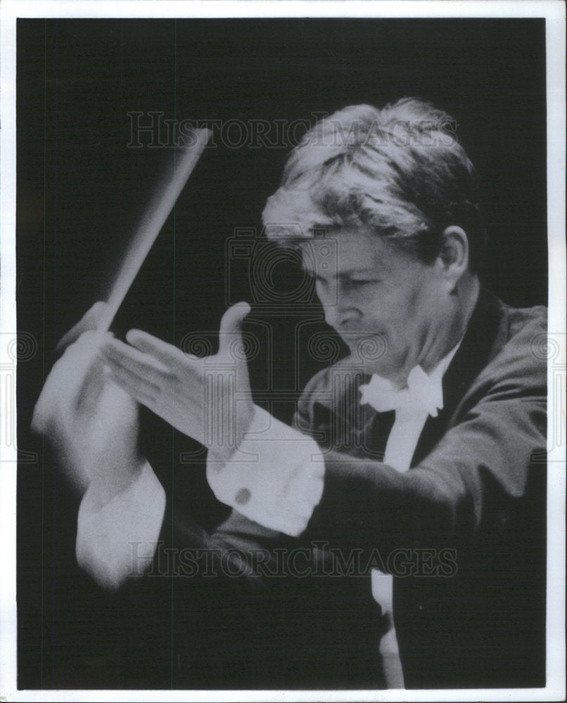 1977 Press Photo Zoltan Rosnay Conductor Philharmonic Hungarian Vansonyi Piano - Historic Images