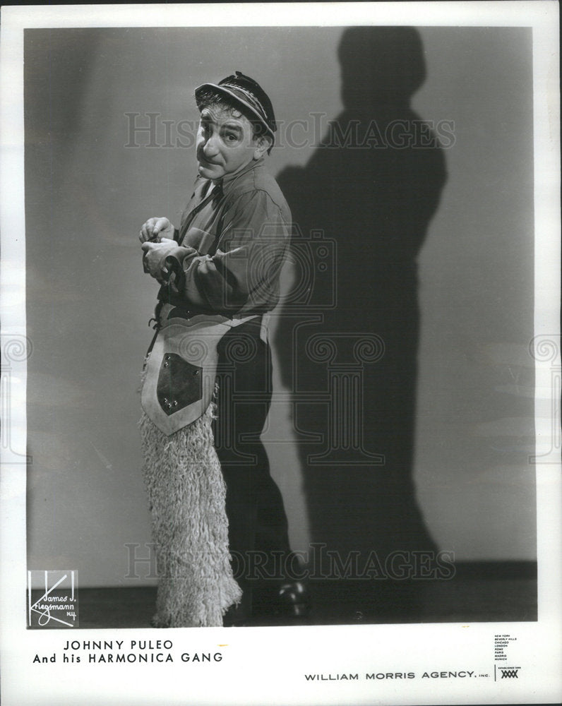 1968 Press Photo Actor Johnny Puleo and his Harmonica Gang in &quot;Skatin&#39; Happy&quot; - Historic Images