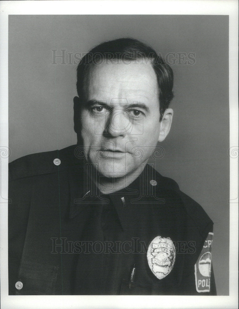 1975 Press Photo Gerald Stuart O'Loughlin Jr television director actor American - Historic Images