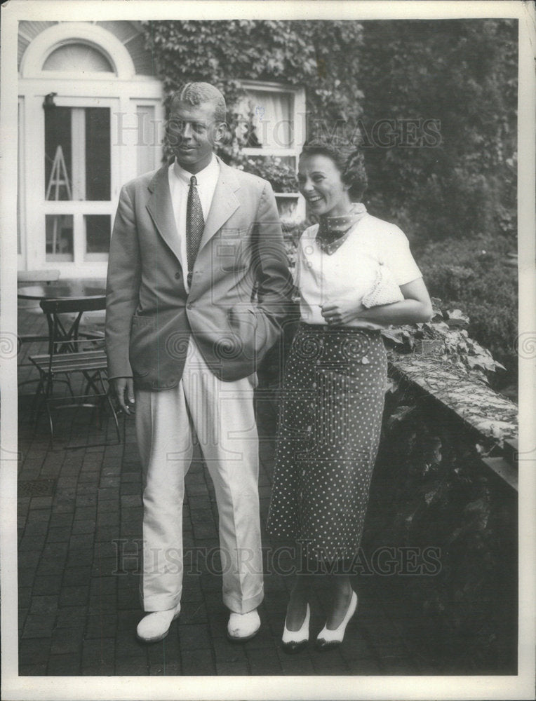 1936 Mr. and Mrs. Conway H. Olmsted - Historic Images