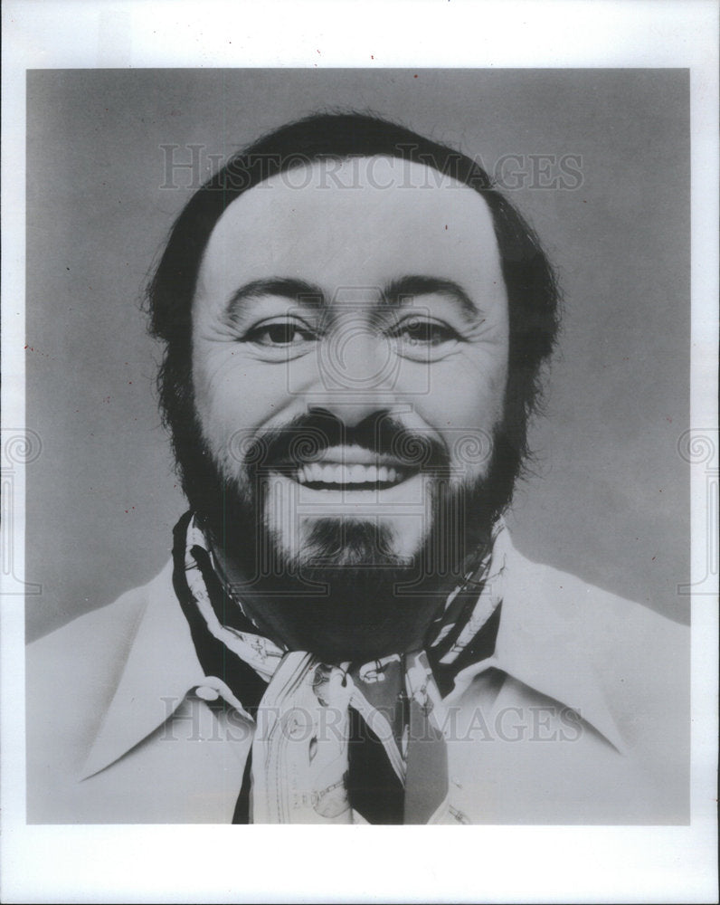 1984 Press Photo Luciano Pavarotti Italian Operatic Tenor - Historic Images