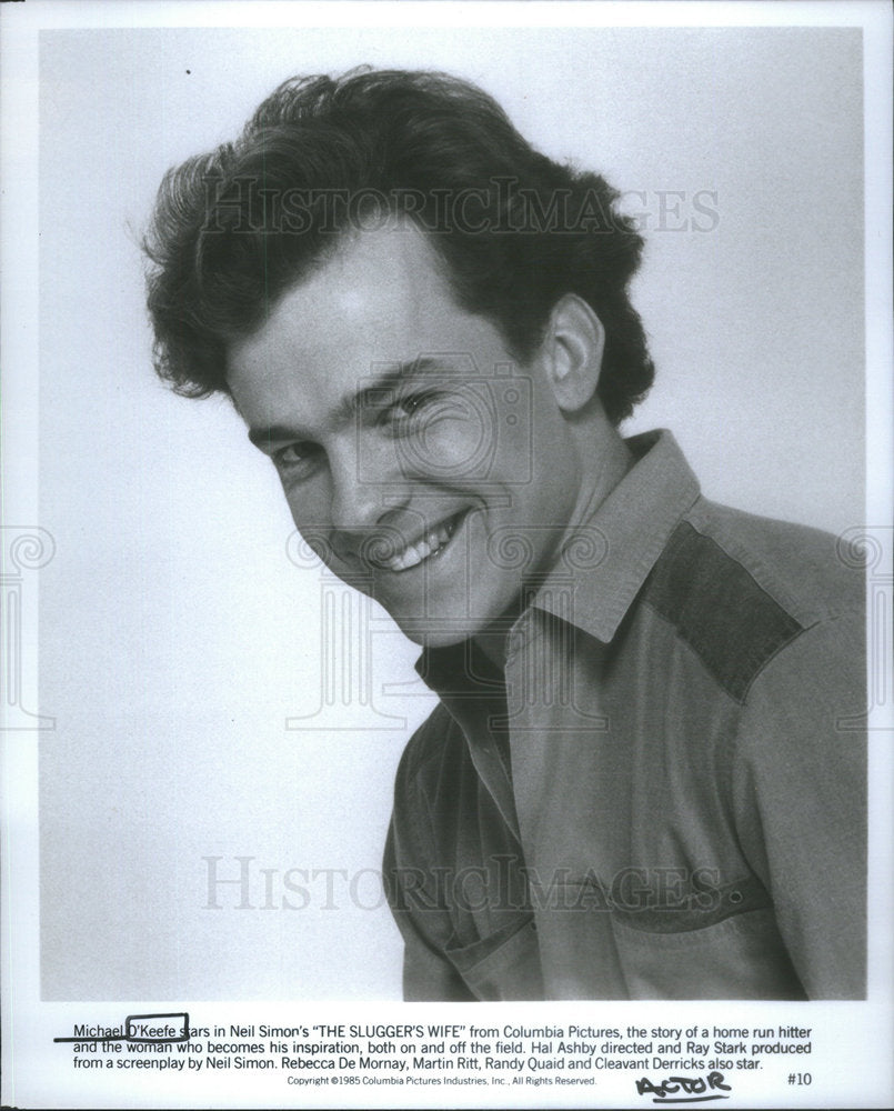 1985 Press Photo Actor Michael O'Keefe in "The Sluggers Wife." - Historic Images