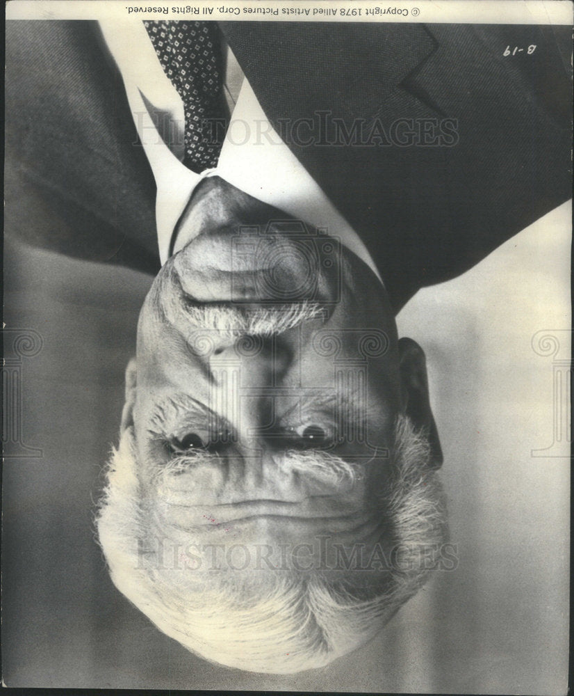 1969 Robert Westoon Laurence Olivier Daniel Petrie Harold Robbins - Historic Images