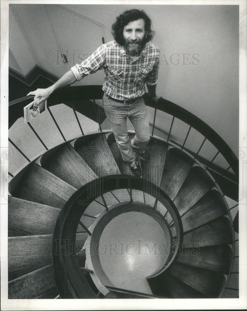 1986 Press Photo Prof. Ed Packel of Lake Forest College, Author of Math Book - Historic Images