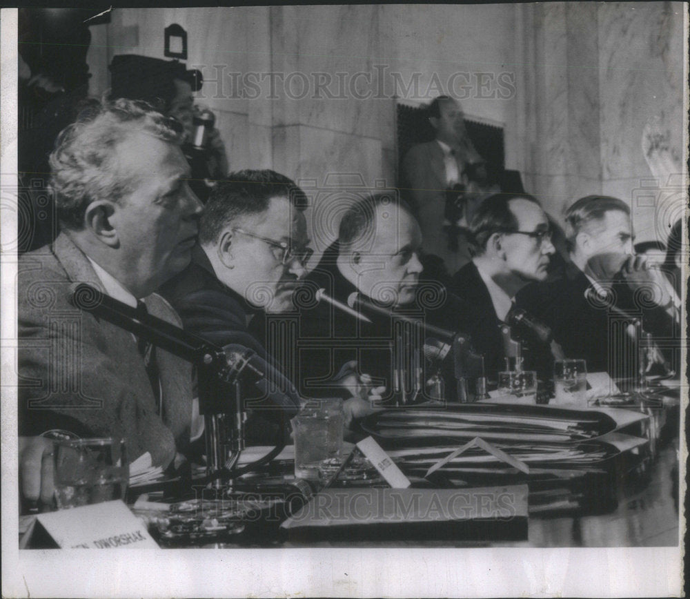 1954 Senators &amp; Counsel listening to testimony of Robert Stevens. - Historic Images