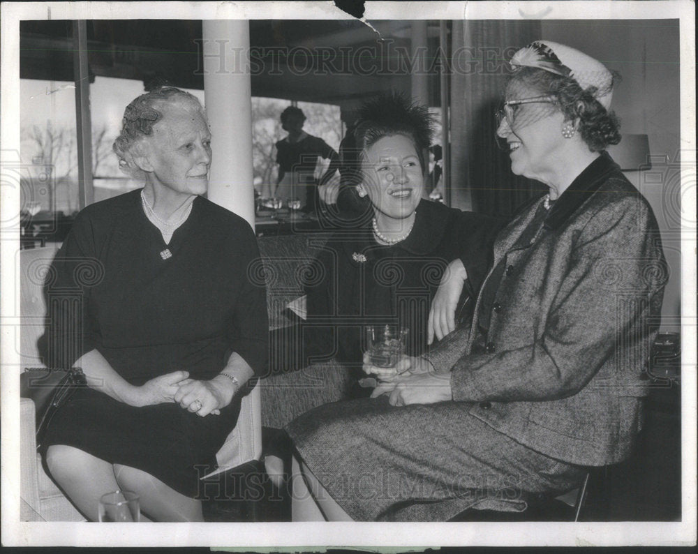 1961 Kay Rutherford Chicago Sun-Times Columnist Writer - Historic Images