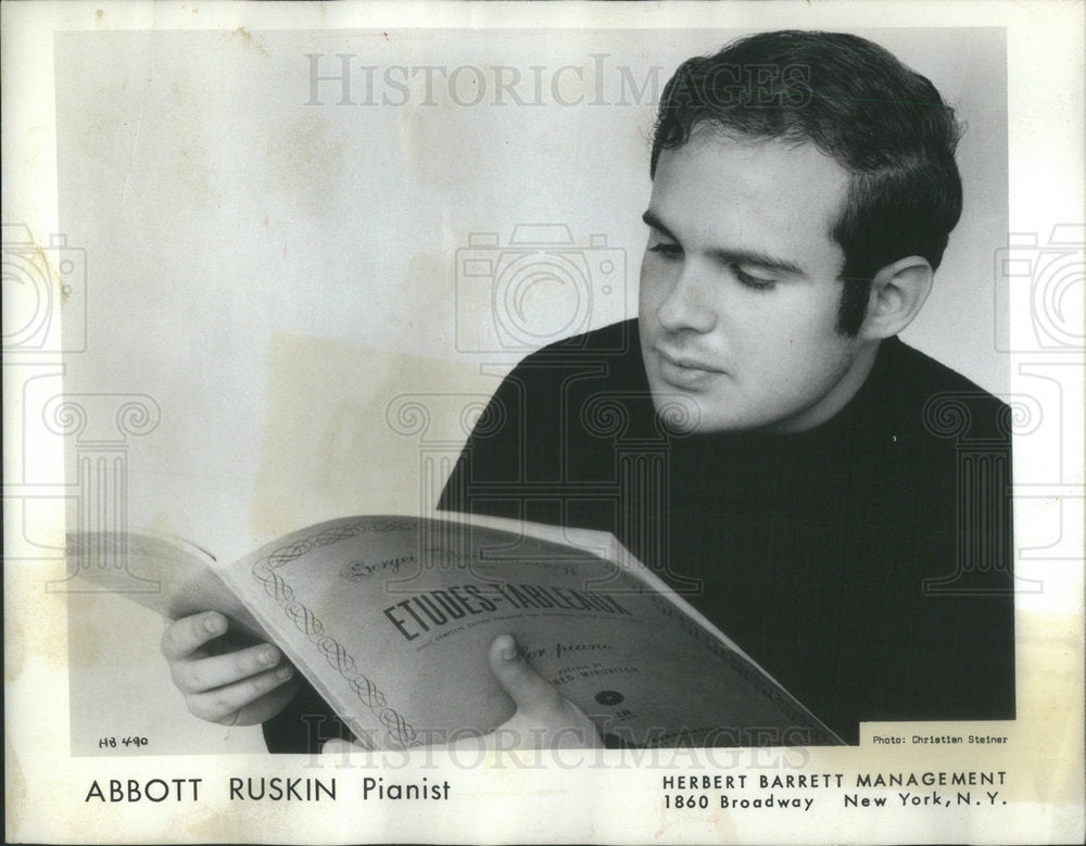 1973 Press Photo Pianist Abbott Ruskin - Historic Images