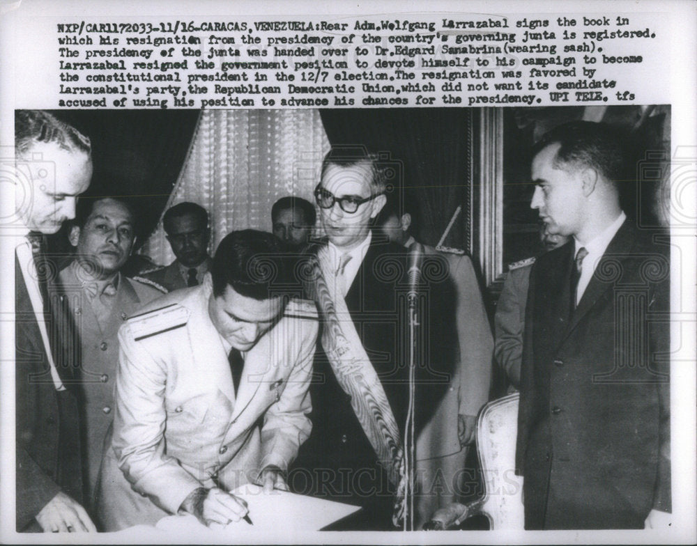 Press Photo Rear Adm. Wolfgang Larrazabal - Historic Images