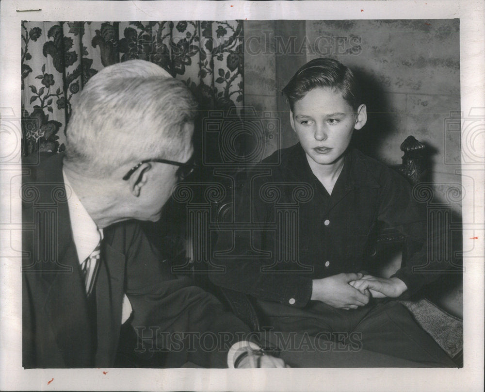 1964 Press Photo Boy Answering Questions about Double Murder of Policemen - Historic Images