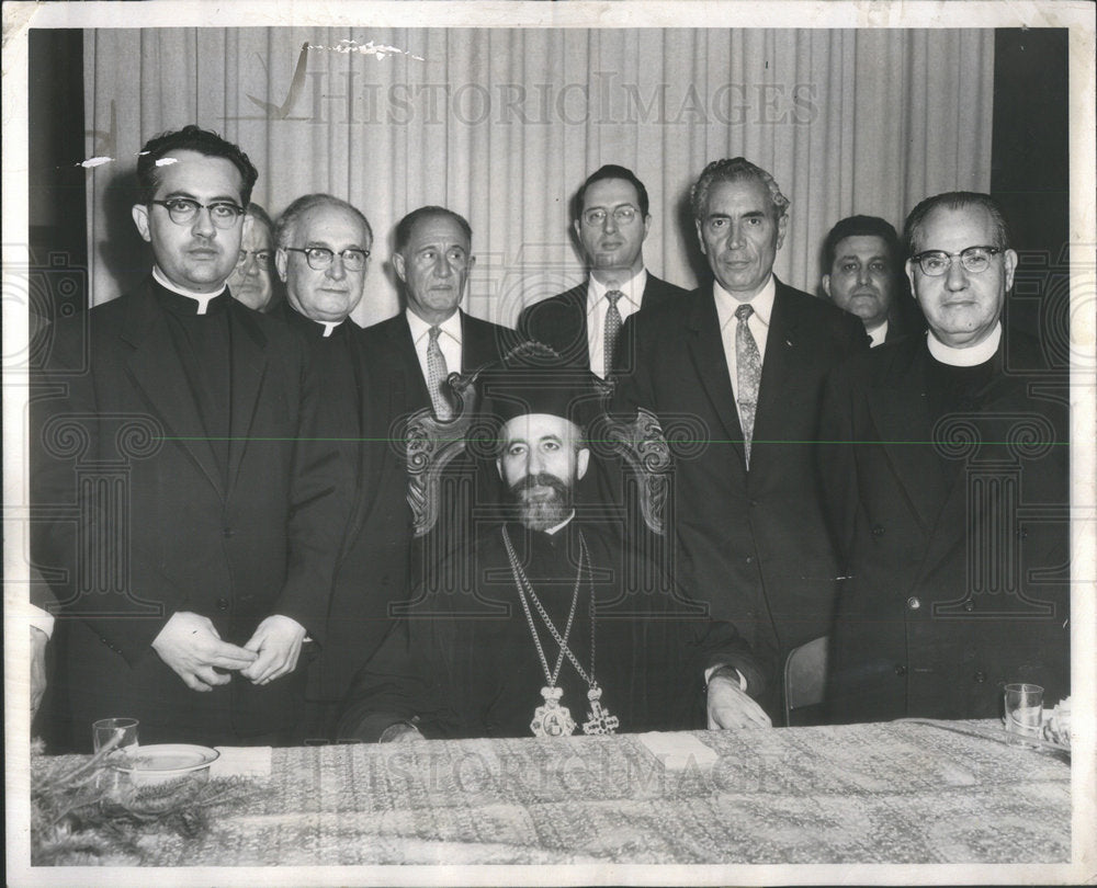 1957 Press Photo Other Bishops Standing Around Greek Archbishop Rev.Makarios. - Historic Images