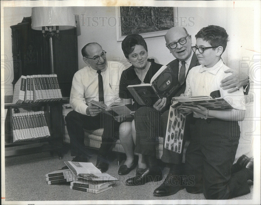 1965 Press Photo Bob Cleveland Cappy Dick Creator - Historic Images