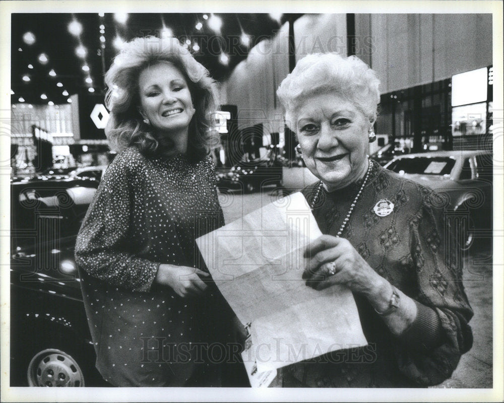 1985 Press Photo Kay Clark Powers Model Director - Historic Images