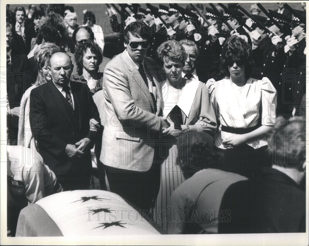 1986 Press Photo Richard Clark Family - Historic Images