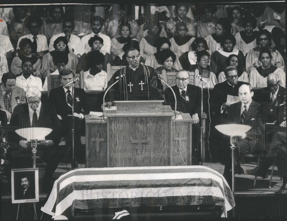 1972 Press Photo Representative George W Collins Funeral - Historic Images