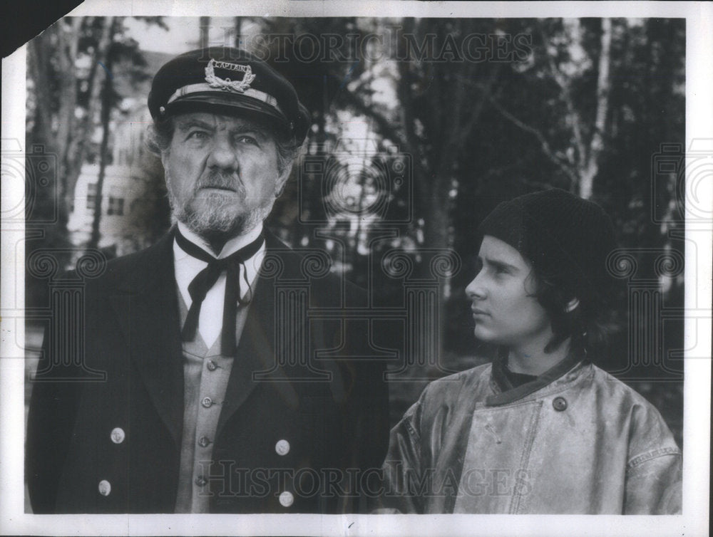 1977 Press Photo Actor Karl Malden Johnny Doran Captains Courageous TV Movie - Historic Images