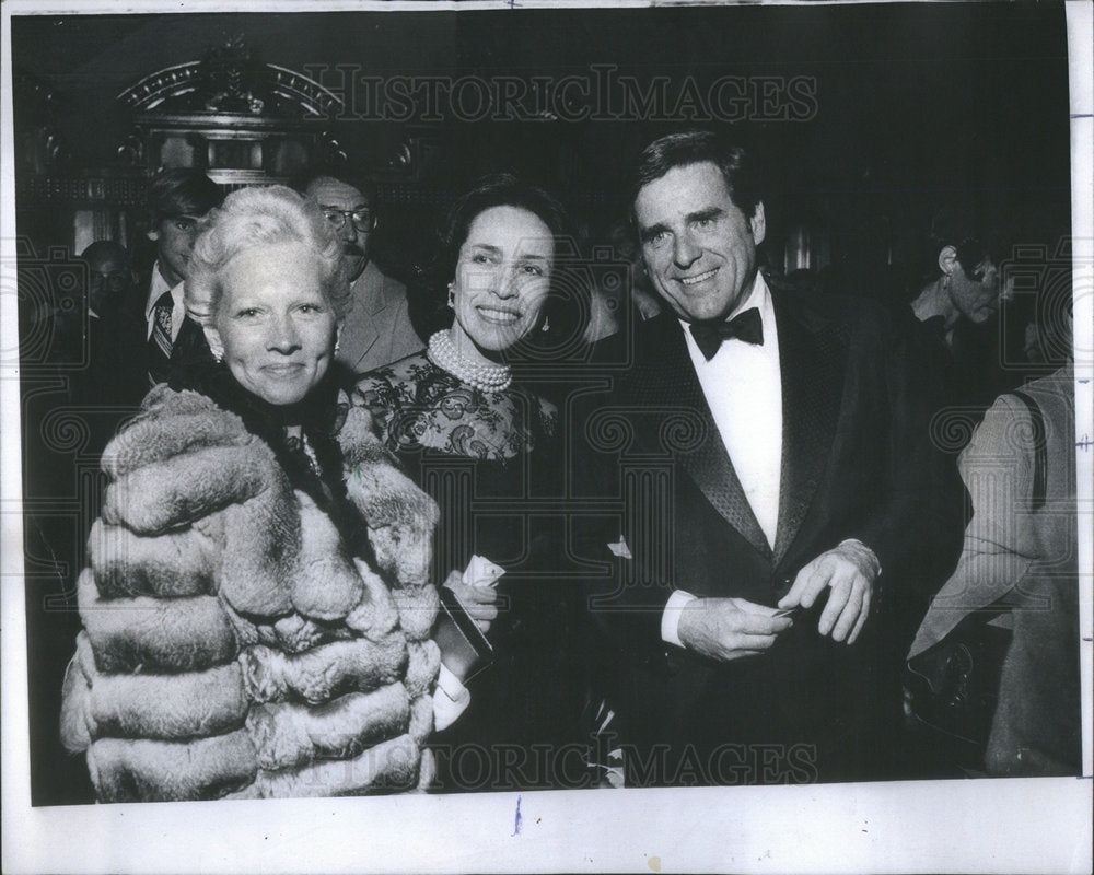 1975 Lyric Opera Opening Mrs Wrigley Maria Tallchief Henry Paschen - Historic Images