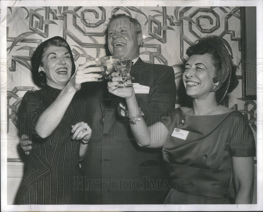 1957 Women Junior Executives at their Annual Boss Night - Historic Images