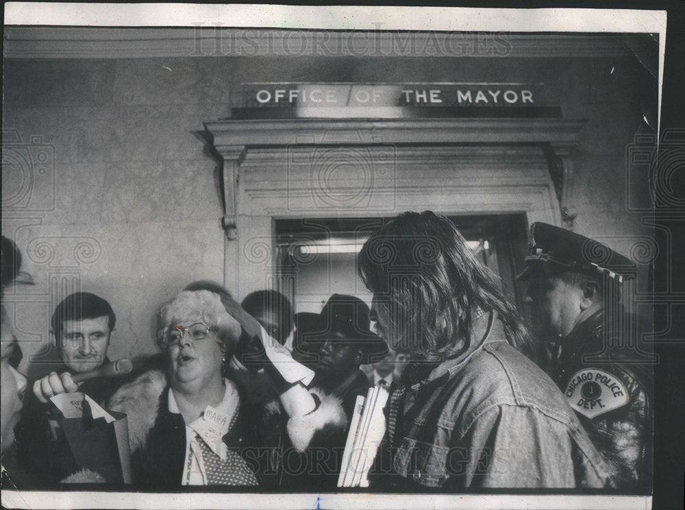 1975 Gail Cincotta Protesting Infiltration Chgo Police In Her Group - Historic Images