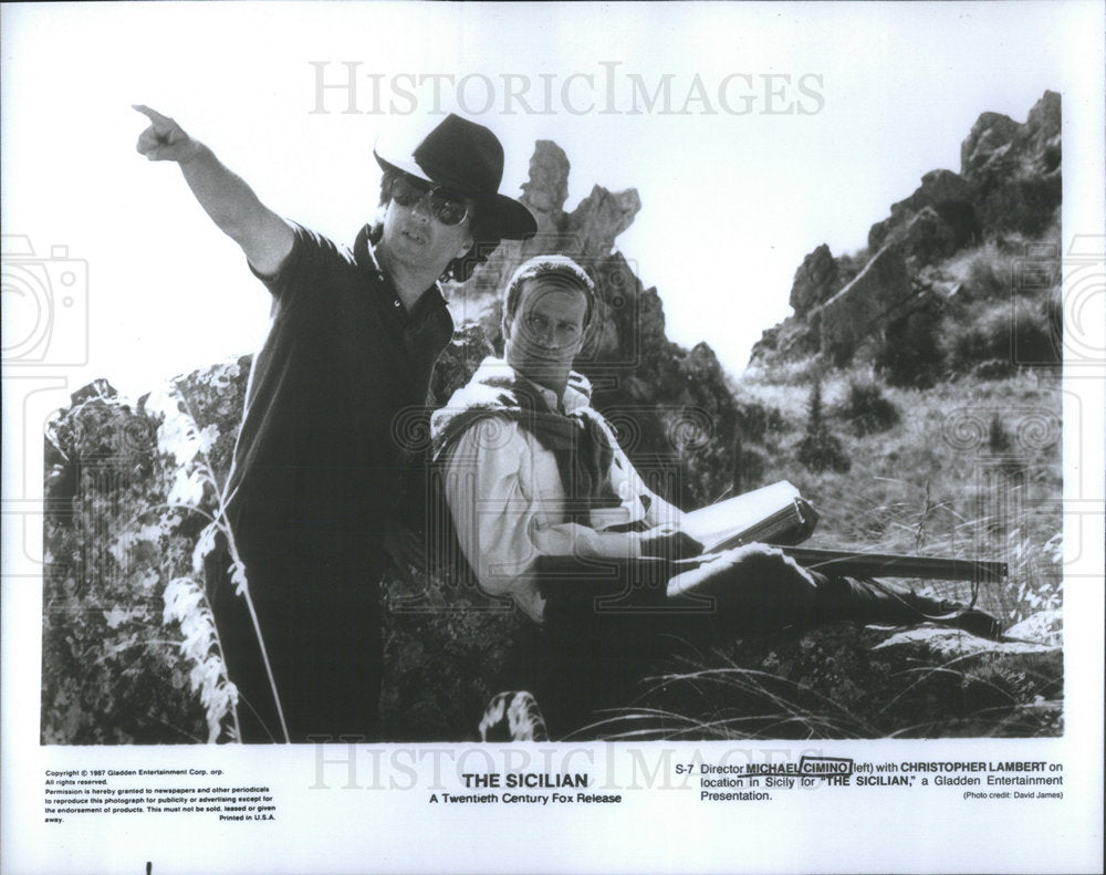 1987 Press Photo Director  The Sicilian Michael Cimino with Christopher Lambert - Historic Images