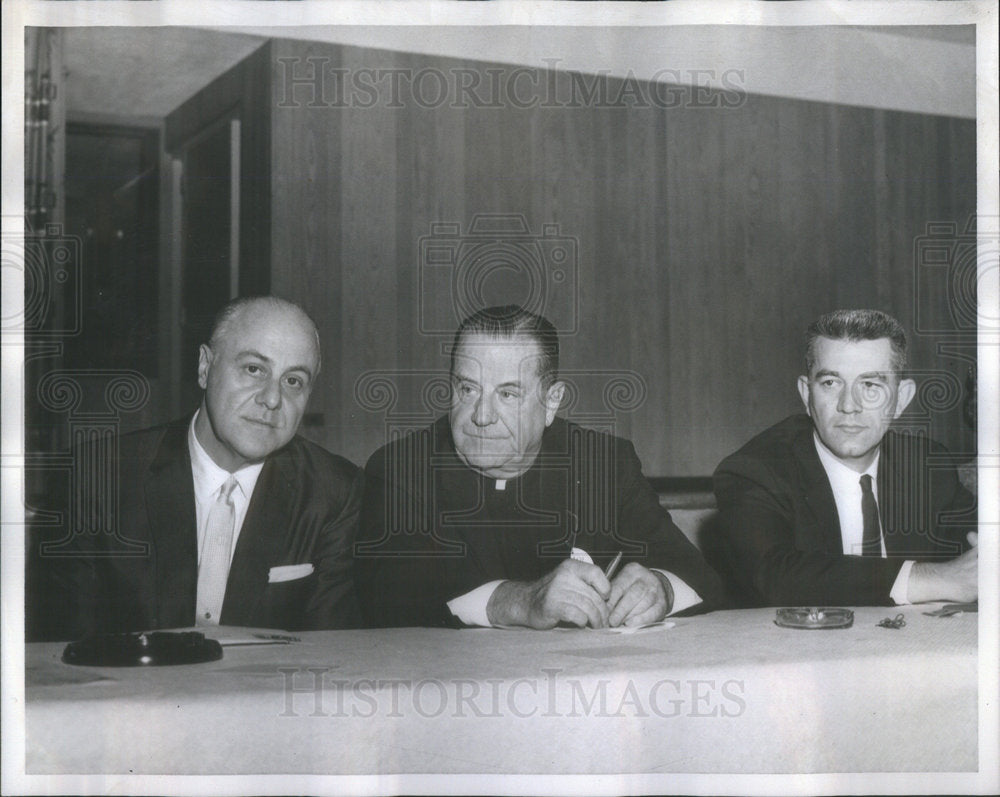 Press Photo Hon Alfred J. Cilella, Rev  Ralph Gallagher, And Charles Livermore - Historic Images