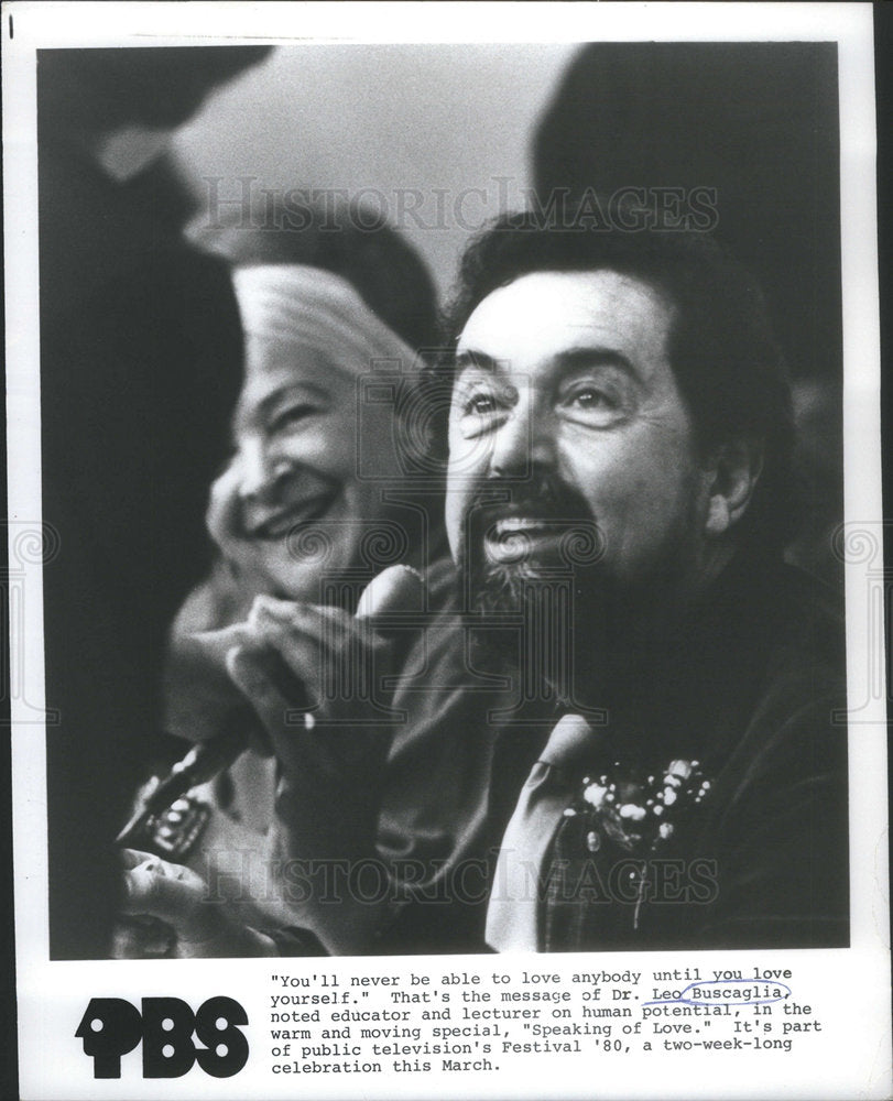 1980 Press Photo Dr. Leo Buscaglia in &quot;Speaking of Love&quot; - Historic Images