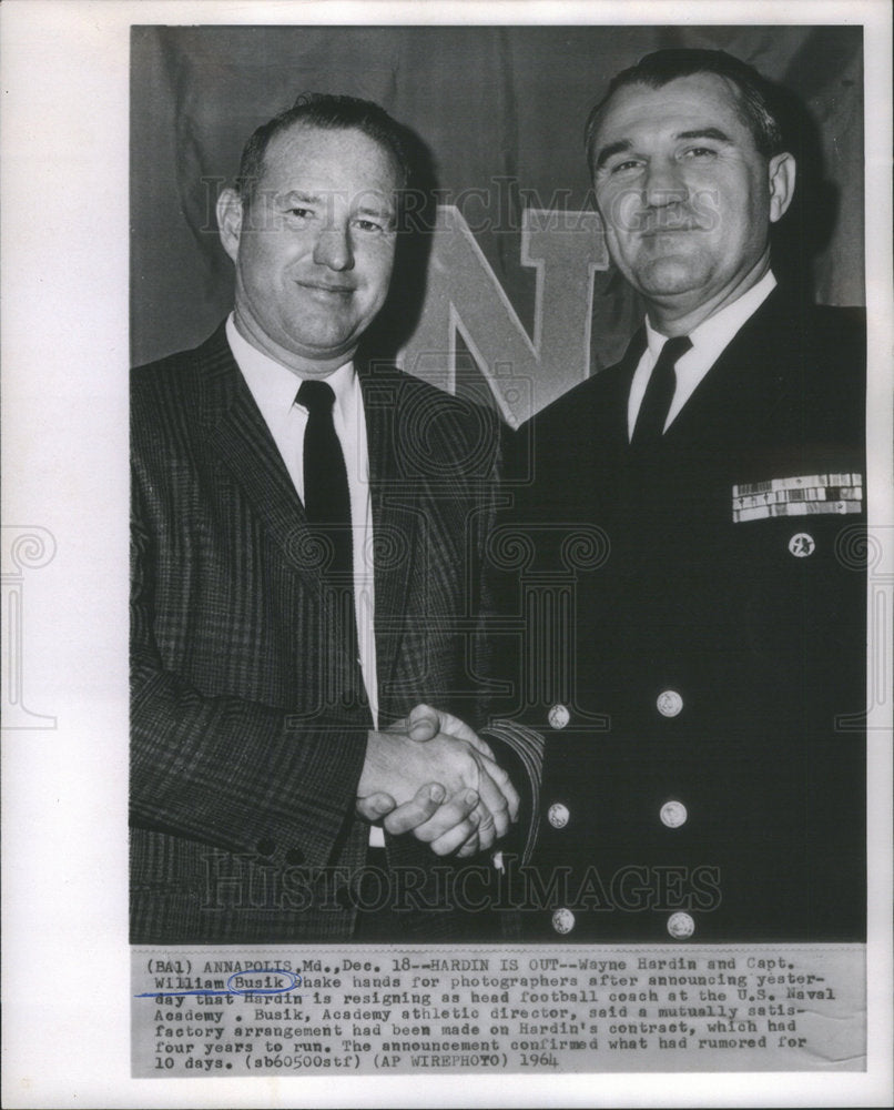 1964 Press Photo Wayne Hardin Capt. William Busik resigned football coach Naval - Historic Images