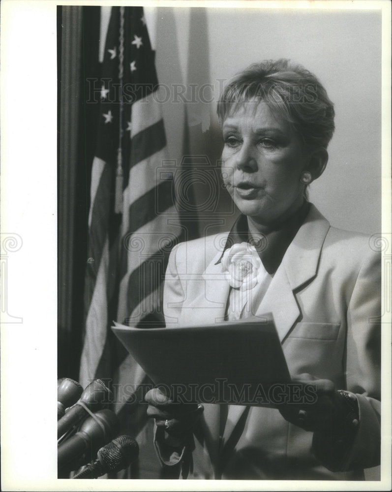 1986 Press Photo Jane Byrne Adresses Gender Gap in Washington Administration - Historic Images