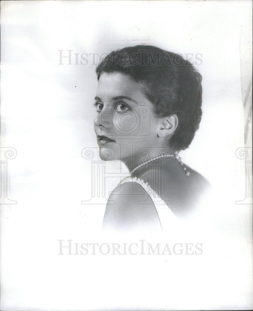 1956 Painted Portrait Donna LaVezzorio Socialite - Historic Images