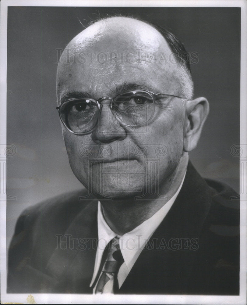 1951 Press Photo Colonel Charles Lawrence Executive Secretary Institute Food - Historic Images