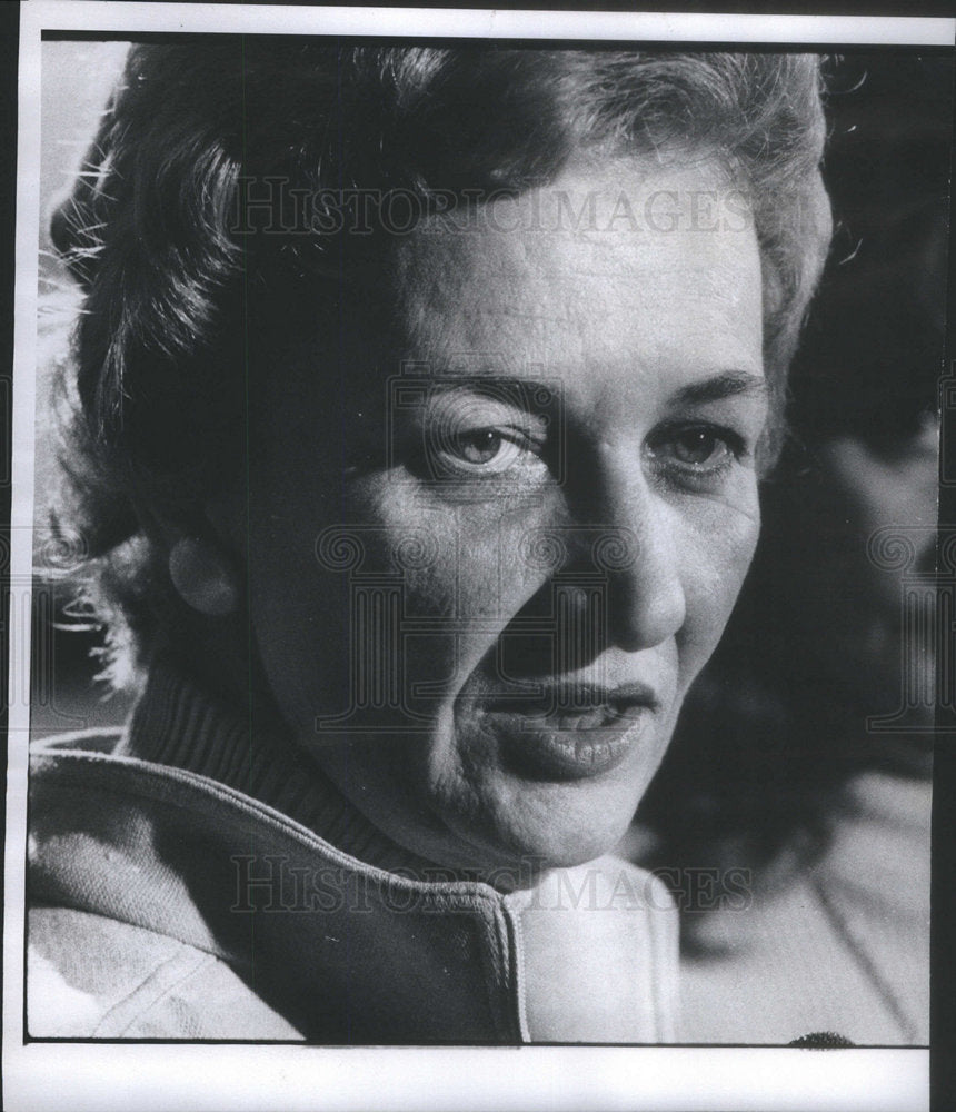 1975 Mrs Margaret Lawrence Sued By Yesterday's Children - Historic Images