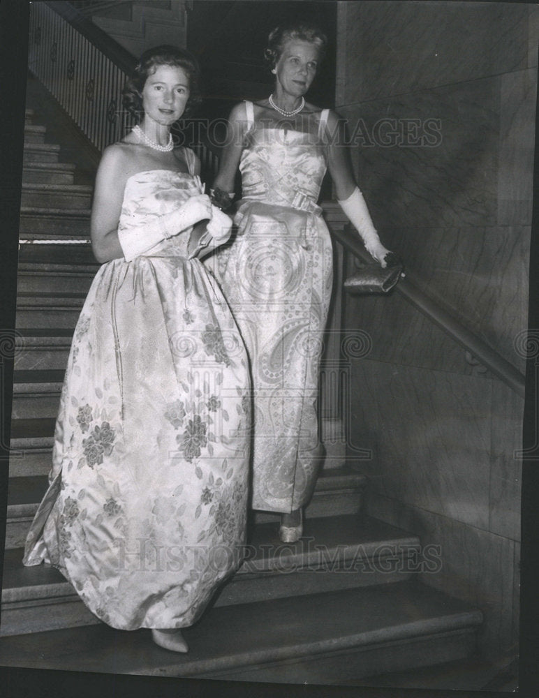 1962 Press Photo Mrs. William McLennan &amp; Mrs. Richard Lamberton - Historic Images