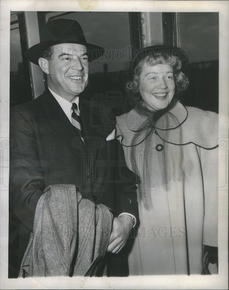 1948 Mr. and Mrs Wrigley returned after a year in Europe. - Historic Images