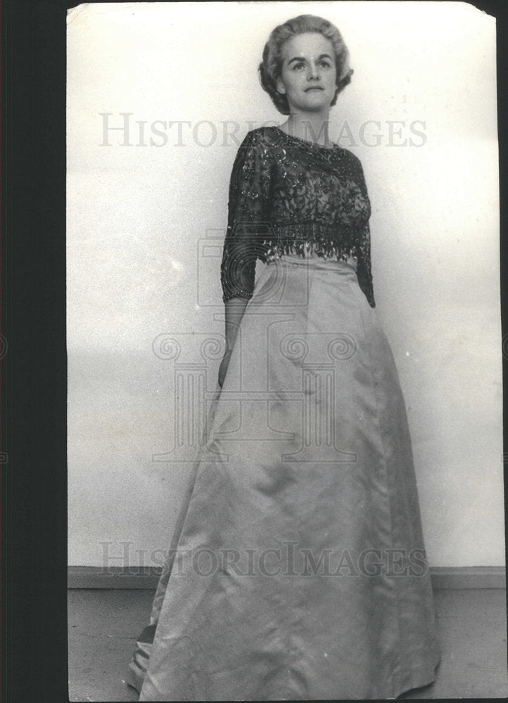 1967 Gown worn by Mrs. Henry R. Luce (Clare Boothe) - Historic Images