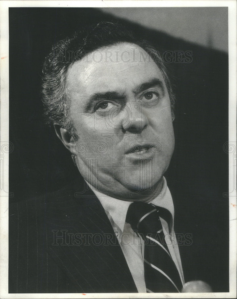 1977 Press Photo Joseph A. Califano Jr./U.S. Dept. Health/Education/Welfare - Historic Images