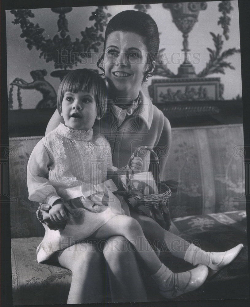 1970 Mrs. Patricia Callahan Jr. , benefit chairman for Cuneo Hospita - Historic Images